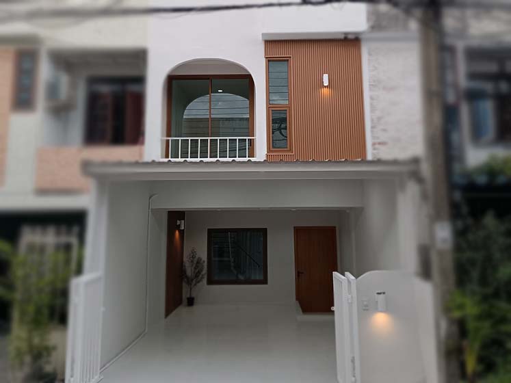 Townhouse for rent in Sukhumvit
